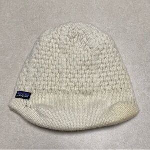 Patagonia Beanie Womens Size OS Cream Fitz Roy Buffalo Wool Beanie fleece lining
